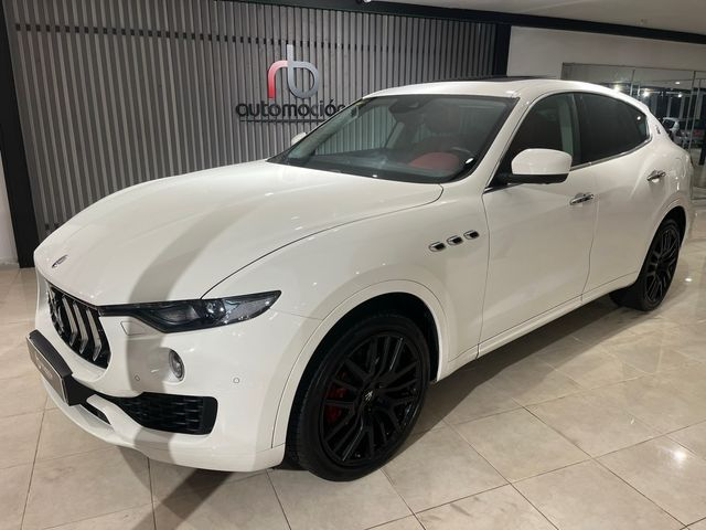 MASERATI Levante V6 275 HP D AWD GranLusso 5p.